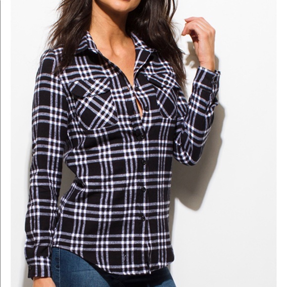💥NEW💥 Flannel Button Down Top - Picture 3 of 7
